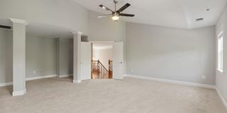 15436 SYMONDSBURY Way Gallery 27