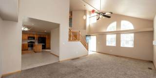 3 bed, 2.5 bath Home in English Ranch Neighborhood Gallery 4