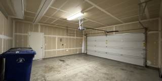 4060 Trenton Avenue Gallery 17