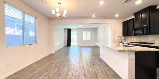 Beautiful 4-Bedroom Home with Dual Primary Suites in Henderson! Gallery 4
