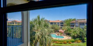 500 Uno Lago Drive Gallery 26