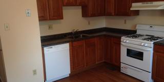 3 BEDROOM REMODELED UNIT! Gallery 11