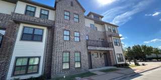 632 Clay Street Gallery 2