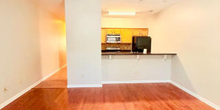 1 Bed / 1 Bath Available at Glenn Heights - Near Campus & Downtown! Gallery 1