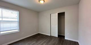 Four Bedroom Home on Belfort Rd. Gallery 12