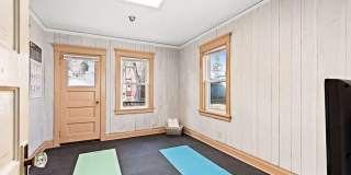 Available October - 3 Bedroom House with a Huge Garage! Gallery 11