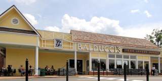 10201 GROSVENOR PL #817 Gallery 18