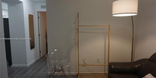 810 7th St Gallery 3