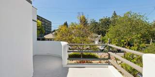 Stunning Luxury 2BR with Wraparound Deck in Downtown Palo Alto Gallery 4