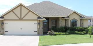 GREAT HOME IN THE EISENHOWER VILLAGE AREA!! Gallery 1