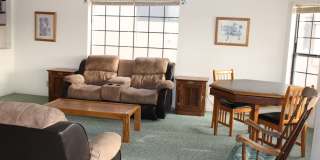 Riverfront 4 Bedroom Vacation Home Includes utiliities Gallery 7