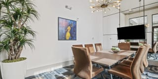 Mirrorton Apartments Gallery 20