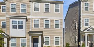 1011 Hemlock Cone Way Gallery 1