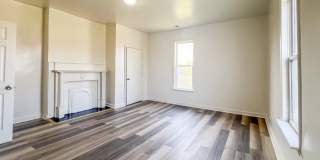 608 Halifax St Gallery 22
