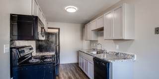 The Oaks of West Saint Paul Gallery 1