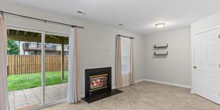 45426 Clarkes Crossing Square Gallery 7