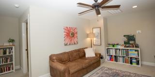 595 E L Ives Drive Gallery 37