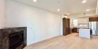 2025 Built Queen Anne Townhome with Rooftop & Water Views Gallery 10