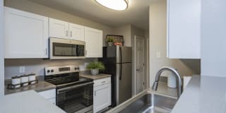 Stoneridge Farms Apartments Gallery 4