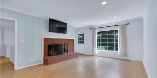 2313 N Baker Gallery 18