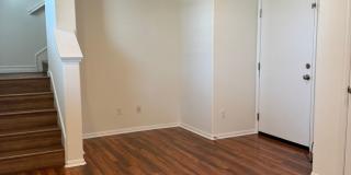 2 Bedroom, 2.5 Bath Tri-level townhouse in Signal Hill Gallery 37