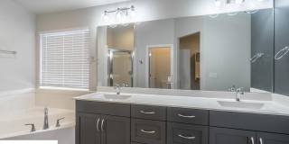 Beautiful 4 Bedroom Home Gallery 10
