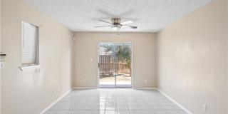 1800 Oasis Dr Gallery 2