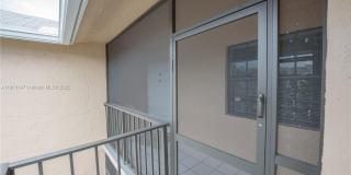 820 N Franklin Ave Gallery 13