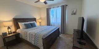 Spacious 3-Bed Home on Large Corner Lot with Boat-Deep Garage & Views Gallery 20