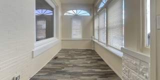 Newly Renovated 4BED 1.5BTH / Stainless Steel Appliances & Washer/Dryer Hookup! Gallery 31
