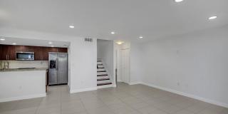 4550 SW 68th Court Circle Gallery 19