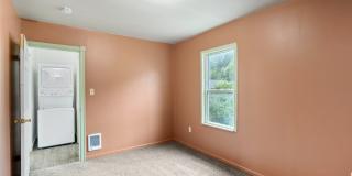 2515 1/2 Sumner Avenue - 2 Gallery 11