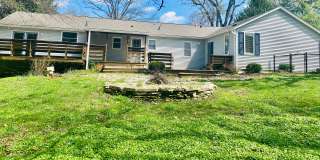 4 bed/3bath-University Elementary School/IU Health/IU Golf Course Gallery 37