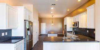 642 E Torrey Pines Place Gallery 14