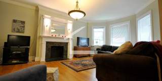 Charming 3 Bedroom- No Broker Fee Gallery 12