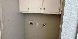 4 Bedrooms at an Amazing Price! Remodeled 4 bedroom! Move In Special! Gallery 11