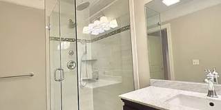 South End 2 Bed / 2 Bath – Washer/Dryer – Parking Available – No Fee Gallery 16