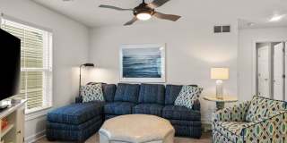 Furnished Pet-Friendly 30-Day Extended Stay Riverfront Condo Gallery 40