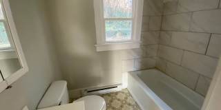 1 Story House with Hardwood Floors Gallery 7