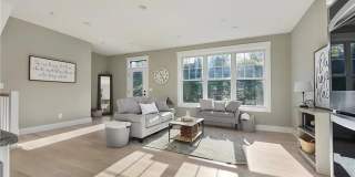 Radiant 3 bed, 2.5 bath home in Peters Township available August 15! Gallery 26