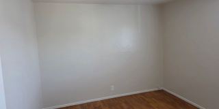 Welcome to Reeves Apartments Gallery 19