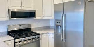 224 Charlotte Pl Gallery 6