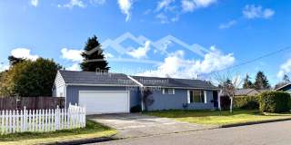 Dog Friendly 3 bdrm/1 bath Coos Bay Home Gallery 1