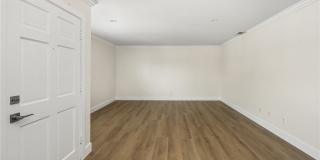4032 Howard Gallery 6