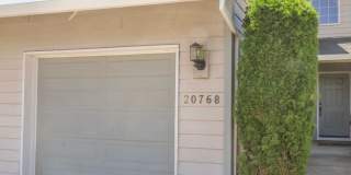 Updated Interior ! Spacious 2 Bedroom 2.5 Bath Town home close to Intel and Nike Gallery 1