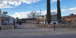 Charming 3 bedroom 2 bath Mobile home in Sunland Park NM!! Gallery 1