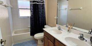 17533 Holly Oak Avenue Gallery 18