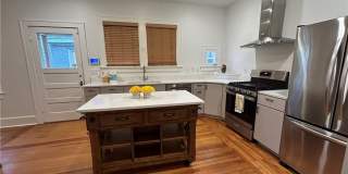 1106 E 51st Street Gallery 11