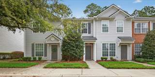 Charming and well-maintained Wolf Creek rental Gallery 1