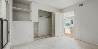 5736 N 25th Street Gallery 37